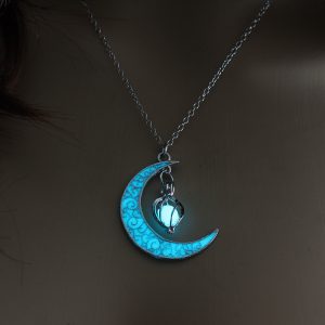 Collier lumineux avec pendentif – Chaîne plaquée argent