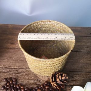 Cache pot fait à la main en rotin