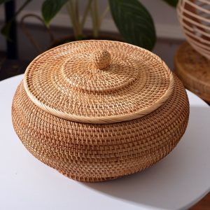 Corbeille ronde en rotin avec couvercle tissé à la main