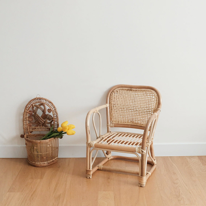 Mini Fauteuil carré en rotin pour enfants – Image 3