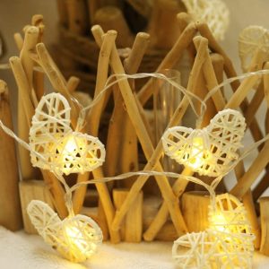 Guirlande lumineuse en rotin en forme de cœur