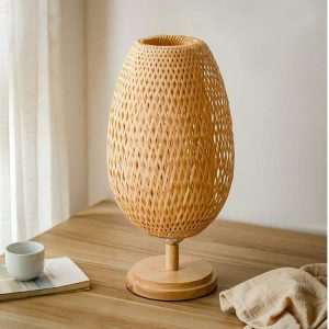 Lampe de chevet ovale en rotin socle bois
