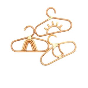 Lot de 3 cintres fantaisie en rotin pour enfants