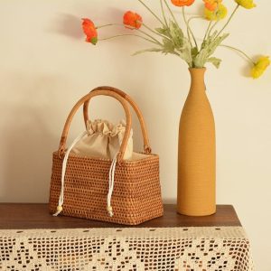 Panier À Main vintage en rotin