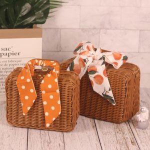 Panier de rangement en rotin et osier vintage décoratif