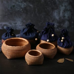 Petite boîte de rangement en rotin