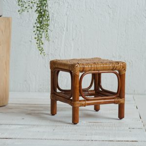 Repose-pied en rotin et bois foncé