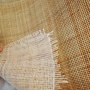 Rouleau de toile maillage carré en rotin